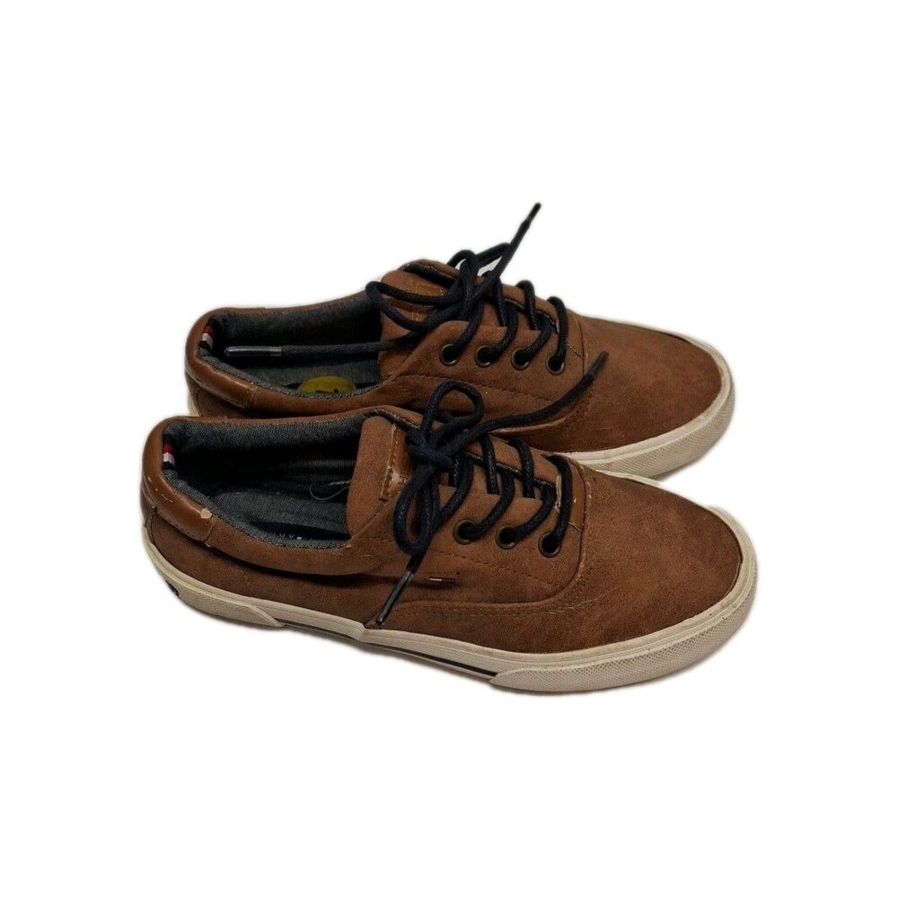 Boys Tommy Hilfiger shoes Youth Size 1